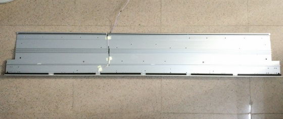 70»	LCM	1920×1080RGB   350cd/m ²   LK695D3LA18	Αιχμηρός   Επίδειξη TFT LCD